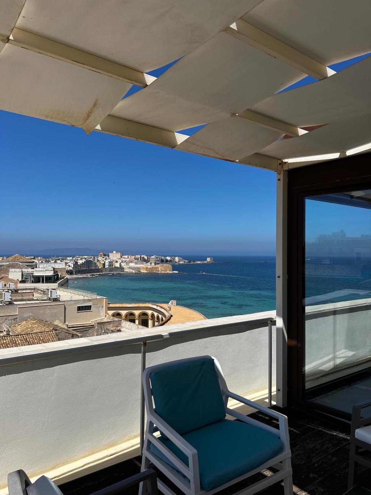 Attico Terrammare Apartamento Trapani Exterior foto